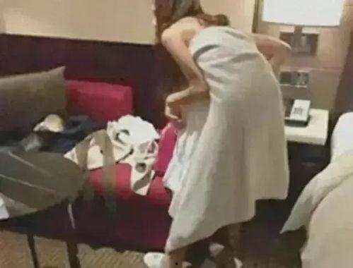 吃大瓜的女素人视频,镜头捕捉真实生活瞬间