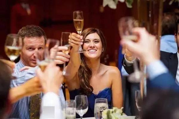 牵我的手敬酒吃瓜视频,一场别开生面的网络视频盛宴