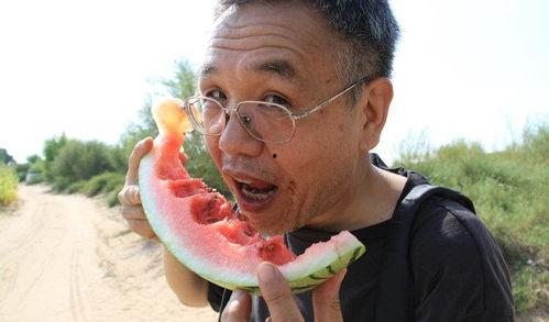 吃瓜高难度动作视频大全,挑战极限！揭秘吃瓜界的“高难度动作”大揭秘