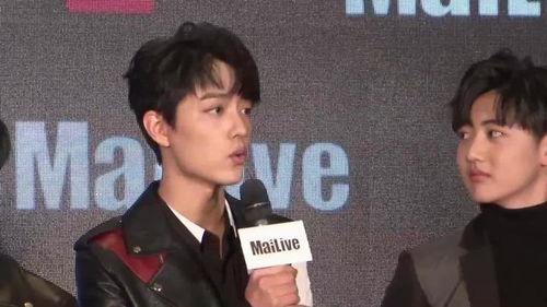 肖战吃瓜吃饭视频在线观看,揭秘明星日常，带你领略不一样的肖战