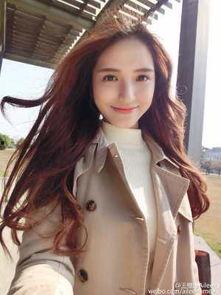 吃瓜高中生校花视频,校花吃瓜视频引发热议，揭秘青春校园生活点滴