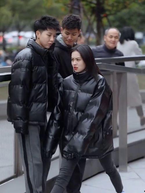 吃瓜大爷小视频,揭秘网络红人的日常生活