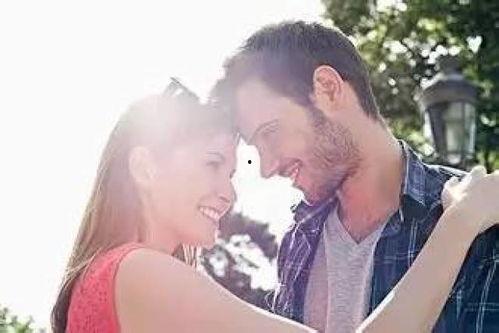 男女拥抱吃瓜视频大全,男女拥抱吃瓜视频大盘点