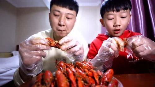 礼品瓜怎么吃最好吃呢视频,礼品瓜的最佳食用攻略