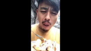 快手精神小伙吃瓜视频,吃瓜视频中的欢乐时光