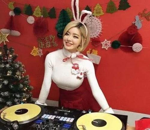 武汉dj唐沁沁视频吃瓜,揭秘娱乐圈幕后故事