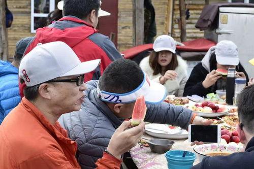 科目三吃瓜群众视频,吃瓜群众视角下的真实一幕