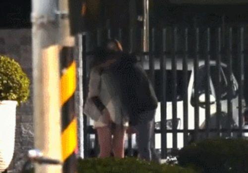 明星出轨吃瓜事件视频,揭秘明星私生活丑闻视频全记录