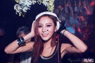 重庆夜场女dj吃瓜视频,揭秘夜生活幕后真相