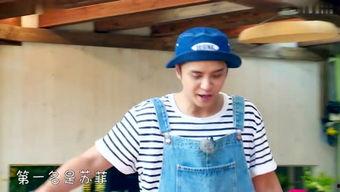 吃瓜双胞胎萌娃视频,萌态百出笑翻网友