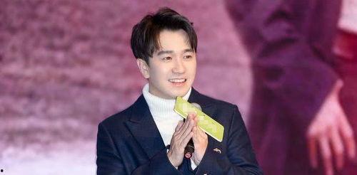 翟天临吃瓜视频,揭秘娱乐圈背后的真相