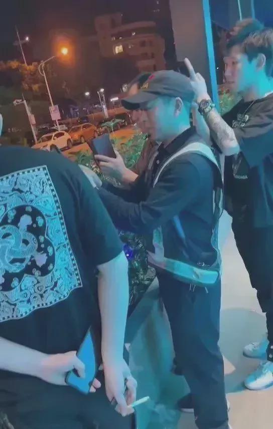 厦门路虎事件吃瓜视频,一场引发热议的吃瓜大戏