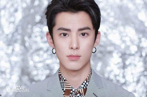 王鹤棣吃瓜原视频,揭秘娱乐圈幕后真相