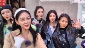 吃瓜淘气少女视频在线观看,淘气少女的在线吃瓜盛宴