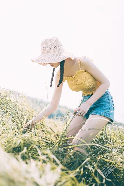 吃瓜少女怎么拍视频,轻松拍出热门吃瓜视频